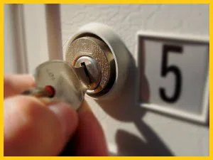 Hialeah Lock And Safe Hialeah, FL 305-307-5665 - 23-9